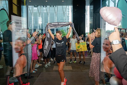 Project 1000 Ultramarathoner Natalie Dau Runs 1000 km in 12 Days Record-breaking Solo Charity Run from Thailand to Singapore